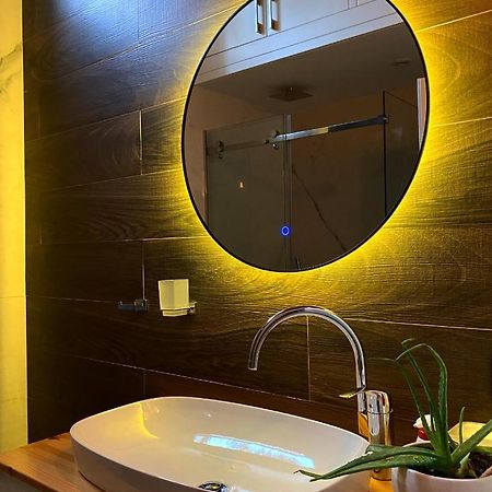 Lovely Loft 1-Bedroom In The Heart Of 地拉那 外观 照片